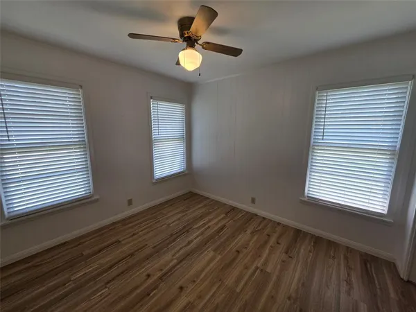 $1,750 | 308 Inez Street, Roanoke, TX 76262