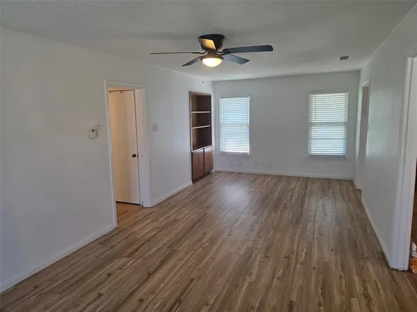 $1,750 | 308 Inez Street, Roanoke, TX 76262