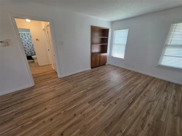 $1,750 | 308 Inez Street, Roanoke, TX 76262