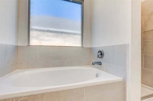 $2,295 | 173 Cibolo Crk Drive, Bastrop, TX 78602