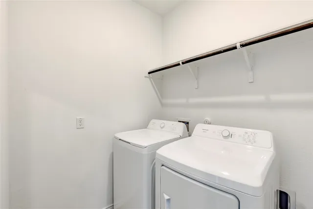 $2,295 | 173 Cibolo Crk Drive, Bastrop, TX 78602