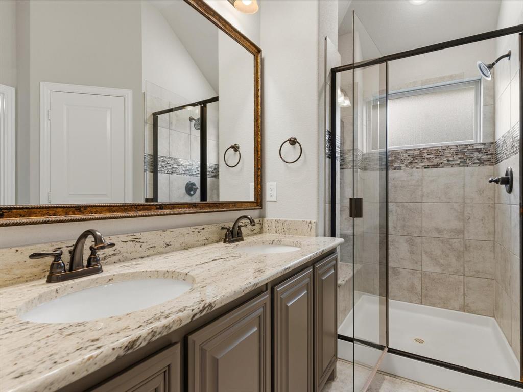 100 Griffith Court Euless, TX 76039 - Photo 29 of 40