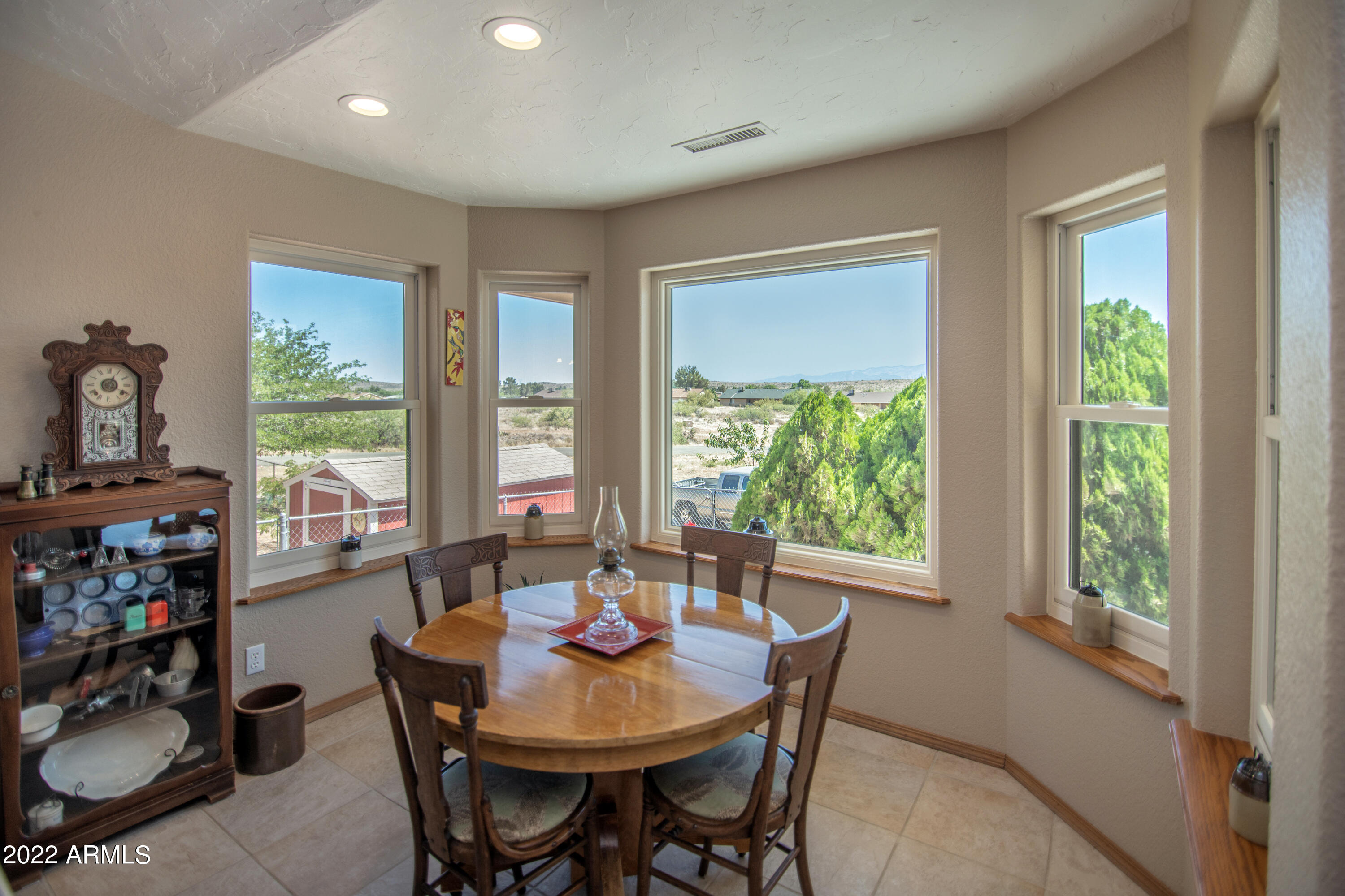 17091 East Spring Valley Road Mayer, AZ 86333 - Photo 16 of 52 11 Breakfast Nook