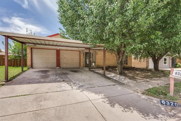 $285,000 | 6320 Rebecca Lane, Watauga, TX 76148
