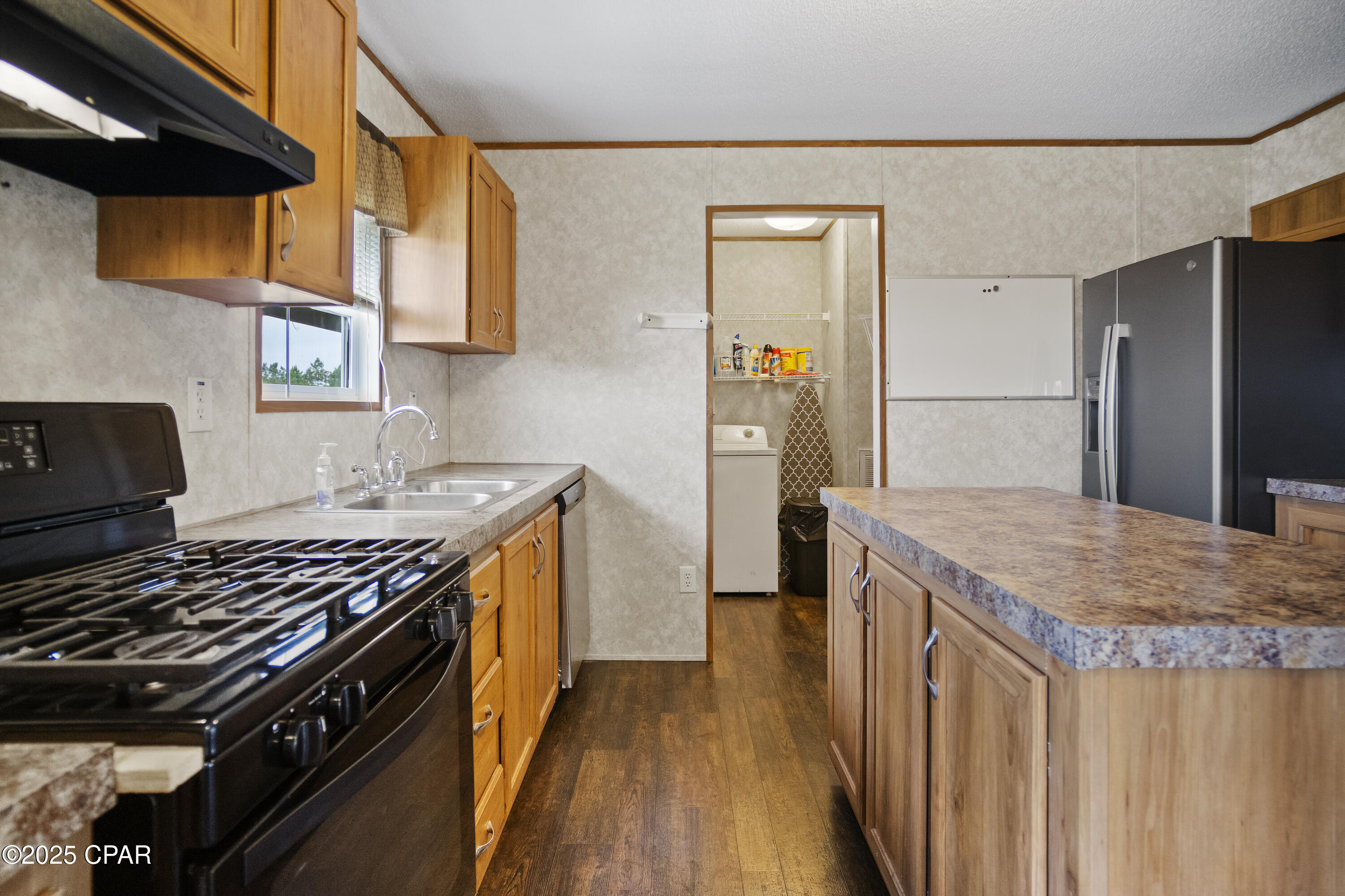 731 Redlevel Loop Marianna, FL 32448 - Photo 15 of 50 Gallery Image 15