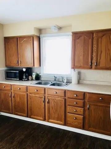 2020 Union Street Columbus, IN 47201 - Photo 4 of 11 Gallery Image 4