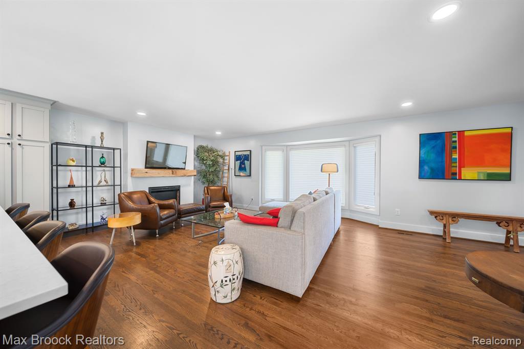 3775 Quarton Road Bloomfield Hills, MI 48302 - Photo 7 of 51 Gallery Image 7