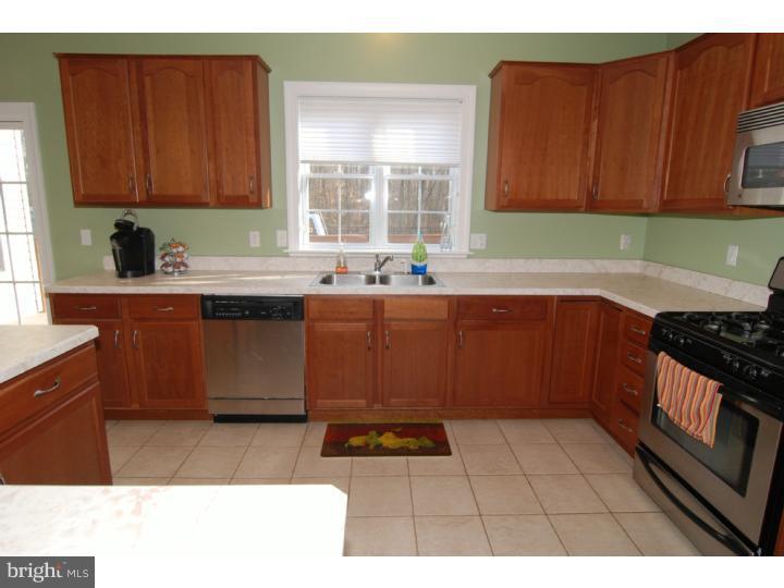 381 Hartman Road Reading, PA 19606 - Photo 3 of 19