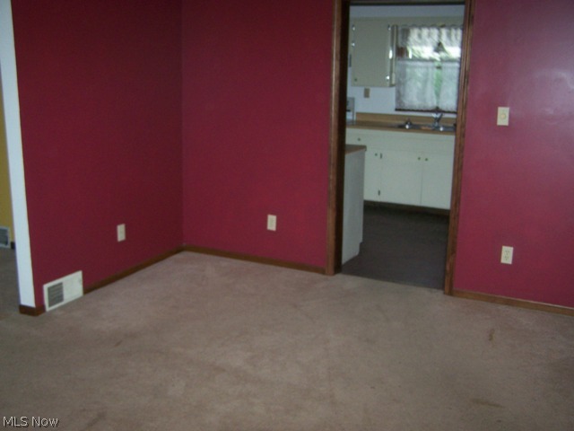 2518 Seifert-Lewis Road Hubbard, OH 44425 - Photo 5 of 23 Gallery Image 5