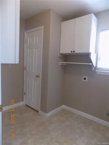an empty room with closet