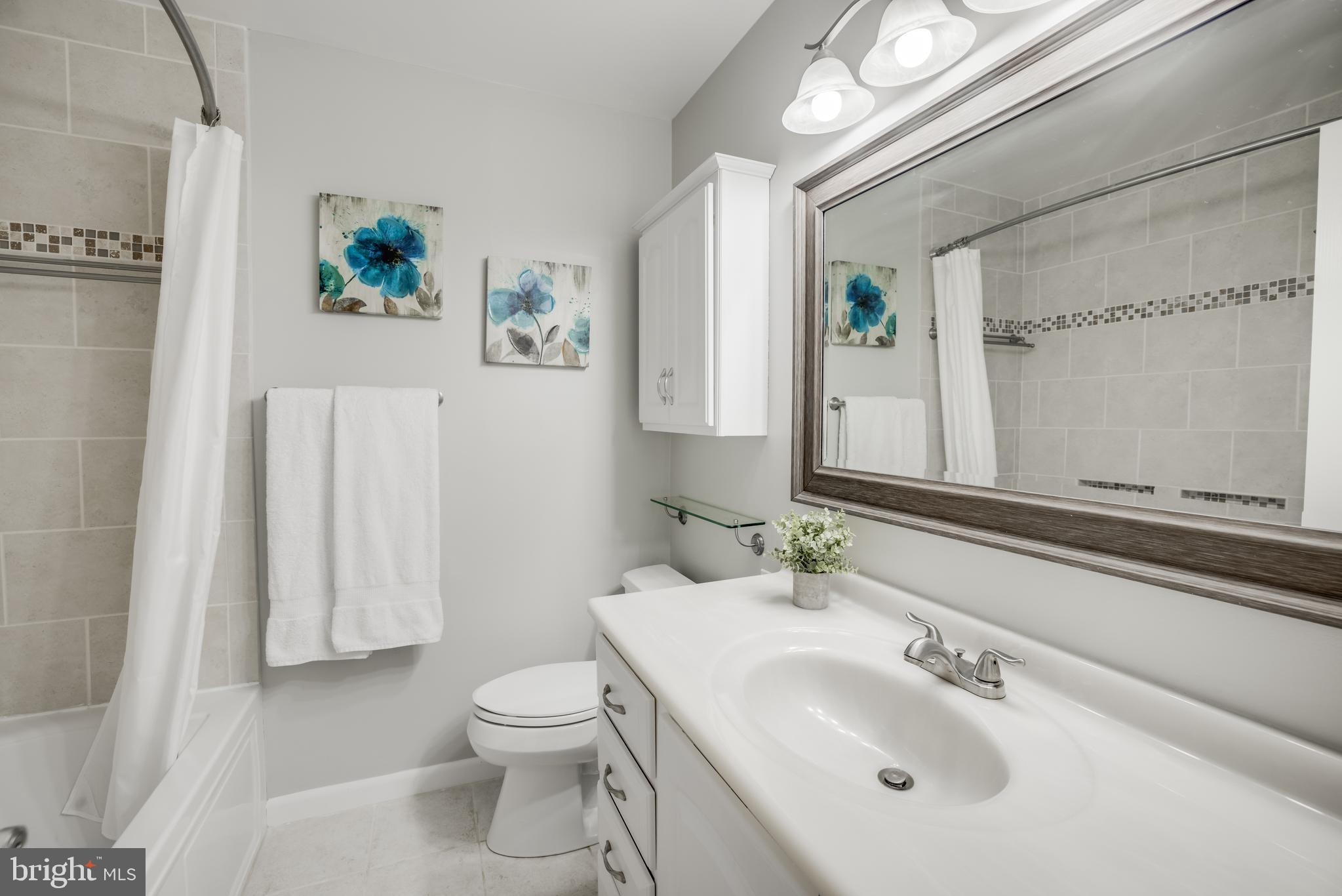 2701 Silverdale Drive Silver Spring, MD 20906 - Photo 21 of 44 Bathroom 1