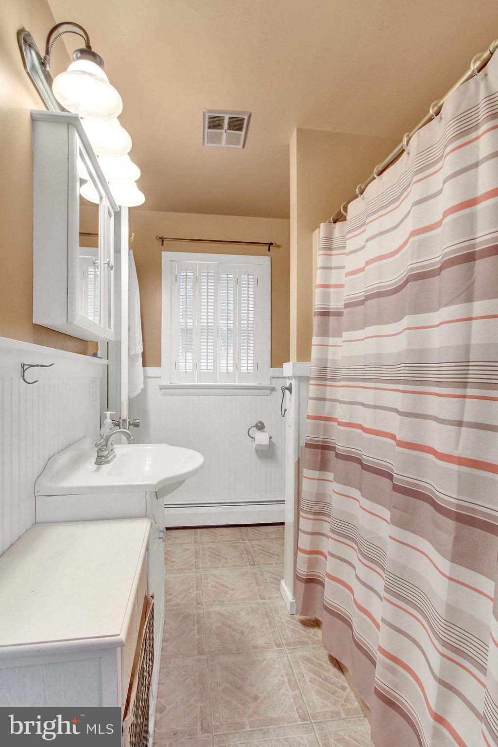 165 Scott Road York, PA 17403 - Photo 14 of 25 Gallery Image 14