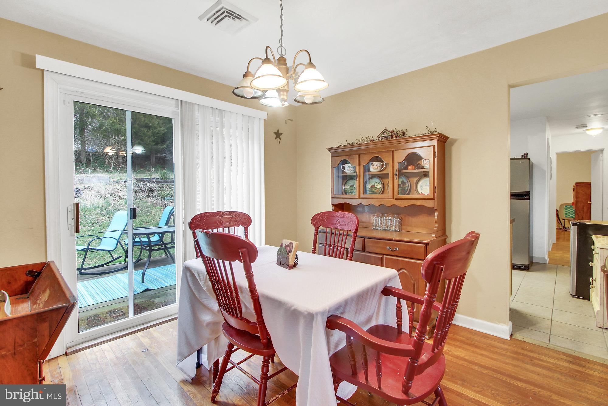 165 Scott Road York, PA 17403 - Photo 8 of 25 Gallery Image 8