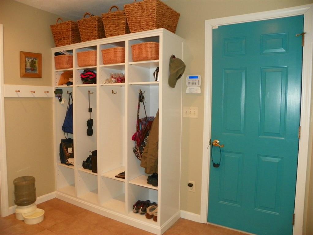 16 Port View Lane Kennebunk, ME 04043 - Photo 14 of 34 Wow, right out of HGTV! On the...