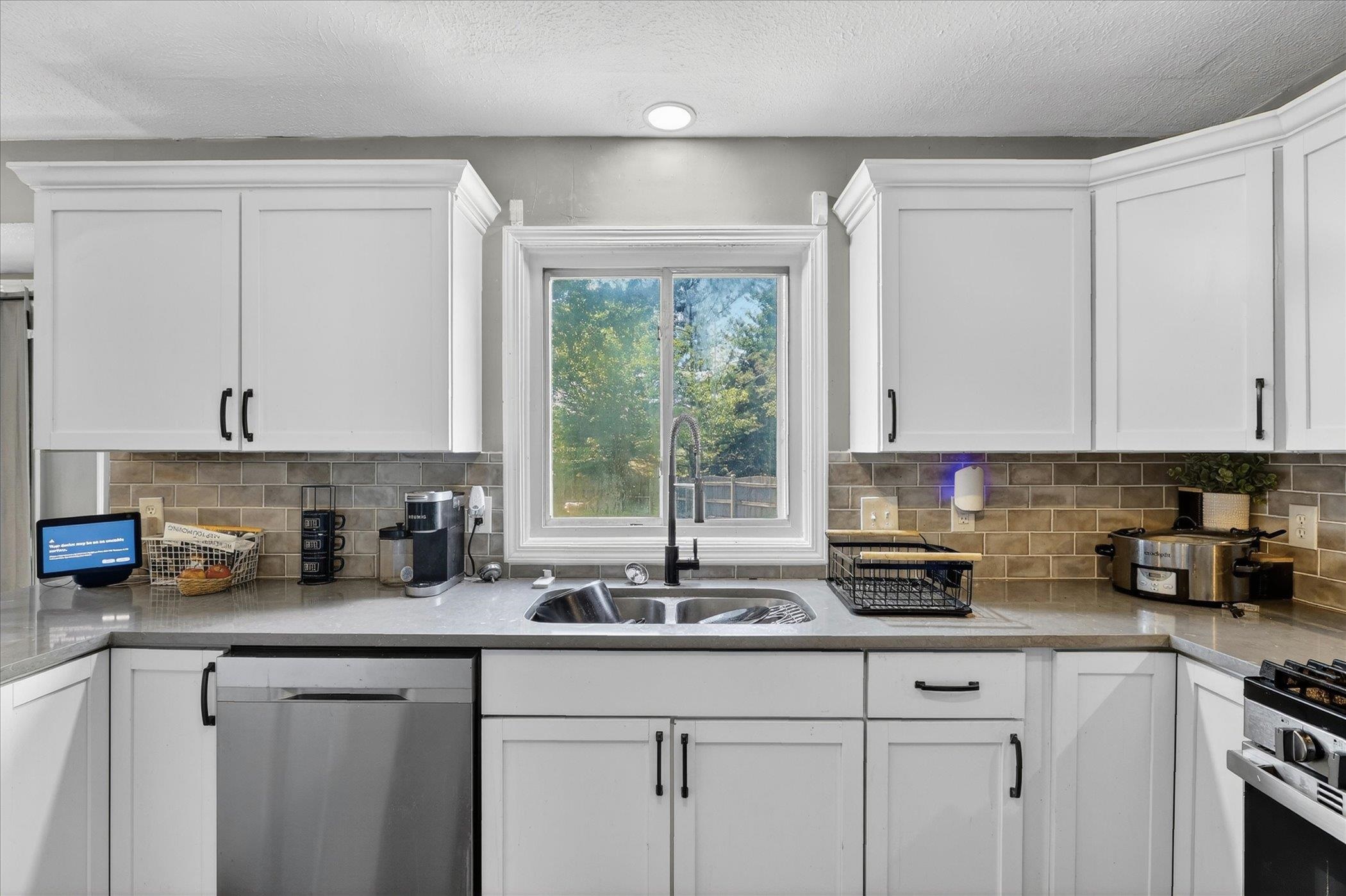 3296 North Trainer Road Rockford, IL 61114 - Photo 12 of 51