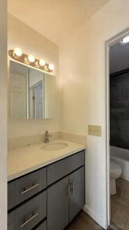 $2,700 | 8451 Westmore Road, Unit 112, San Diego, CA 92126