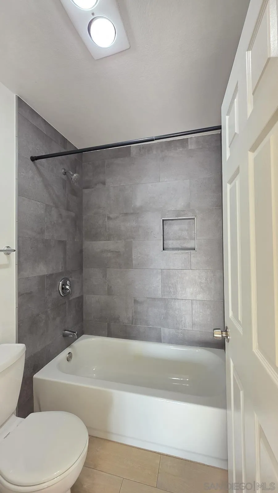 8451 Westmore Road, Unit 112 San Diego, CA 92126 - Photo 17 of 24