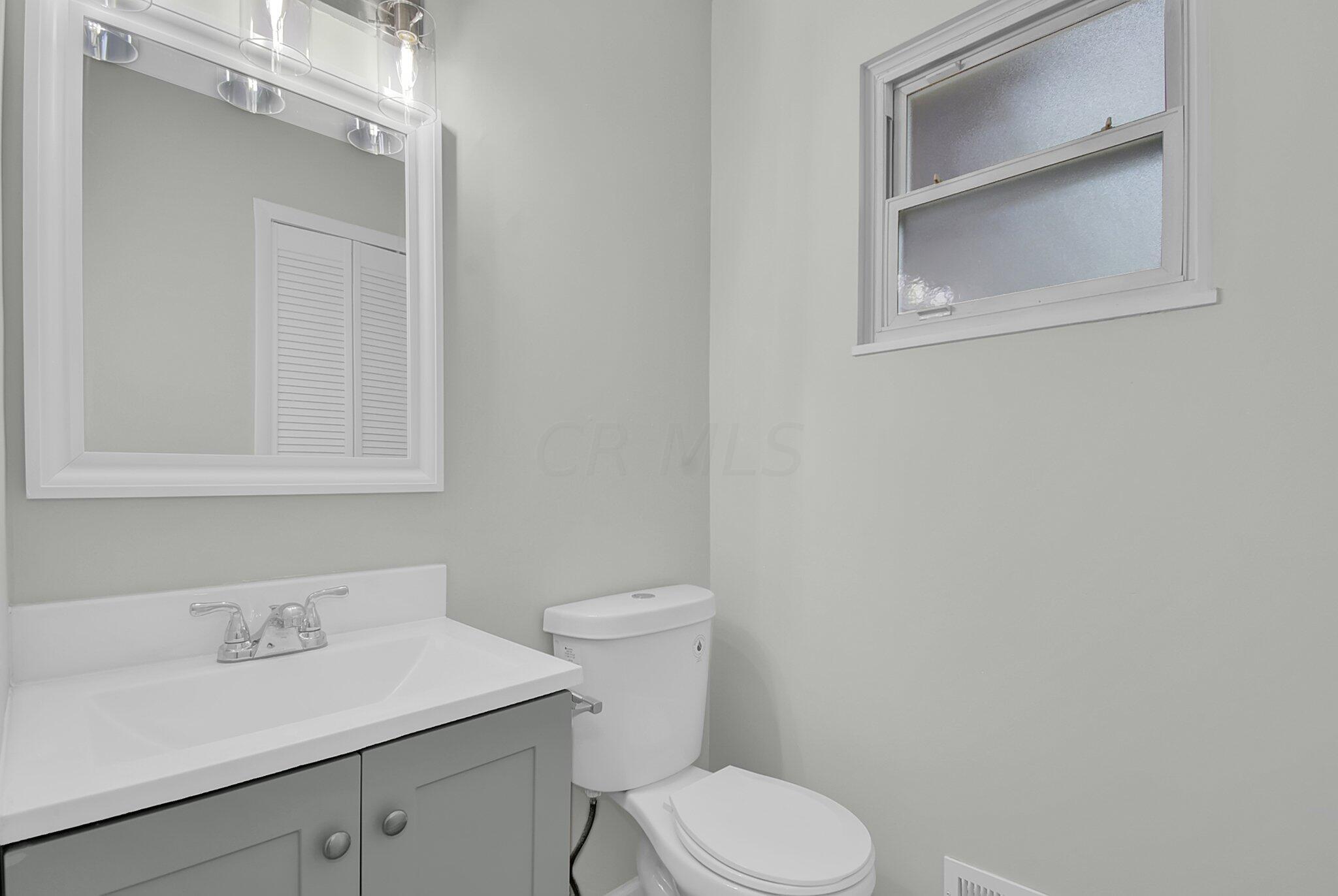 5566 Roche Drive Columbus, OH 43229 - Photo 20 of 29 bathroom 1