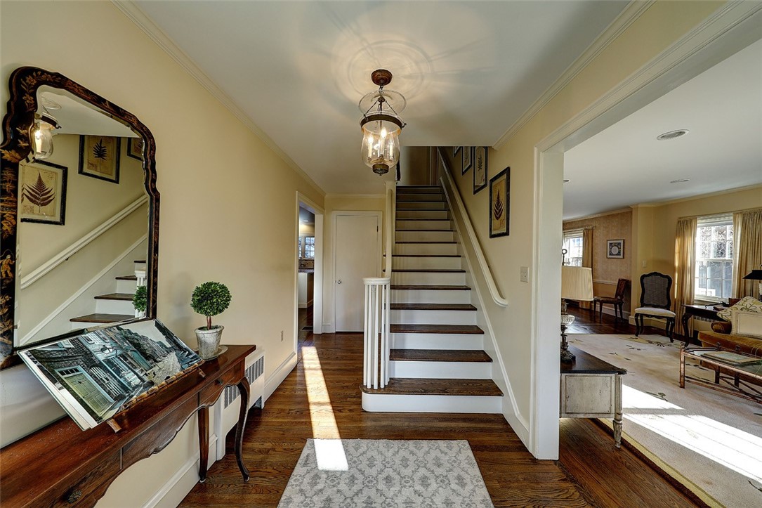14 Westford Road Providence, RI 02906 - Photo 3 of 50 Gallery Image 3