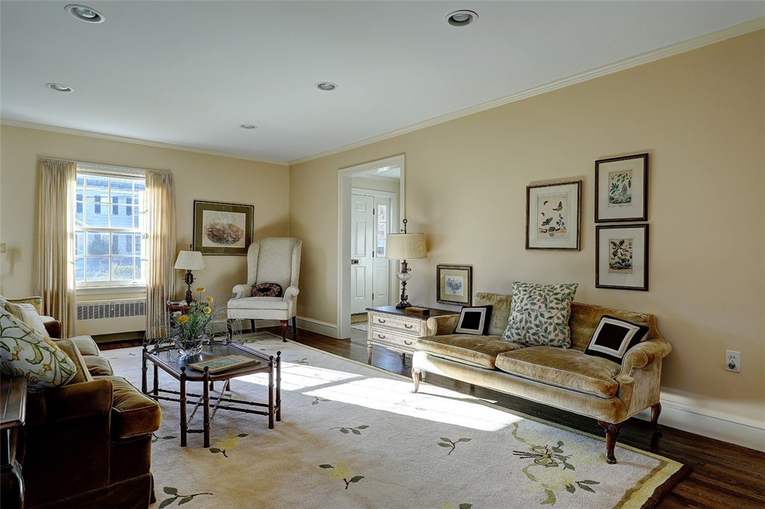 14 Westford Road Providence, RI 02906 - Photo 6 of 50 Gallery Image 6