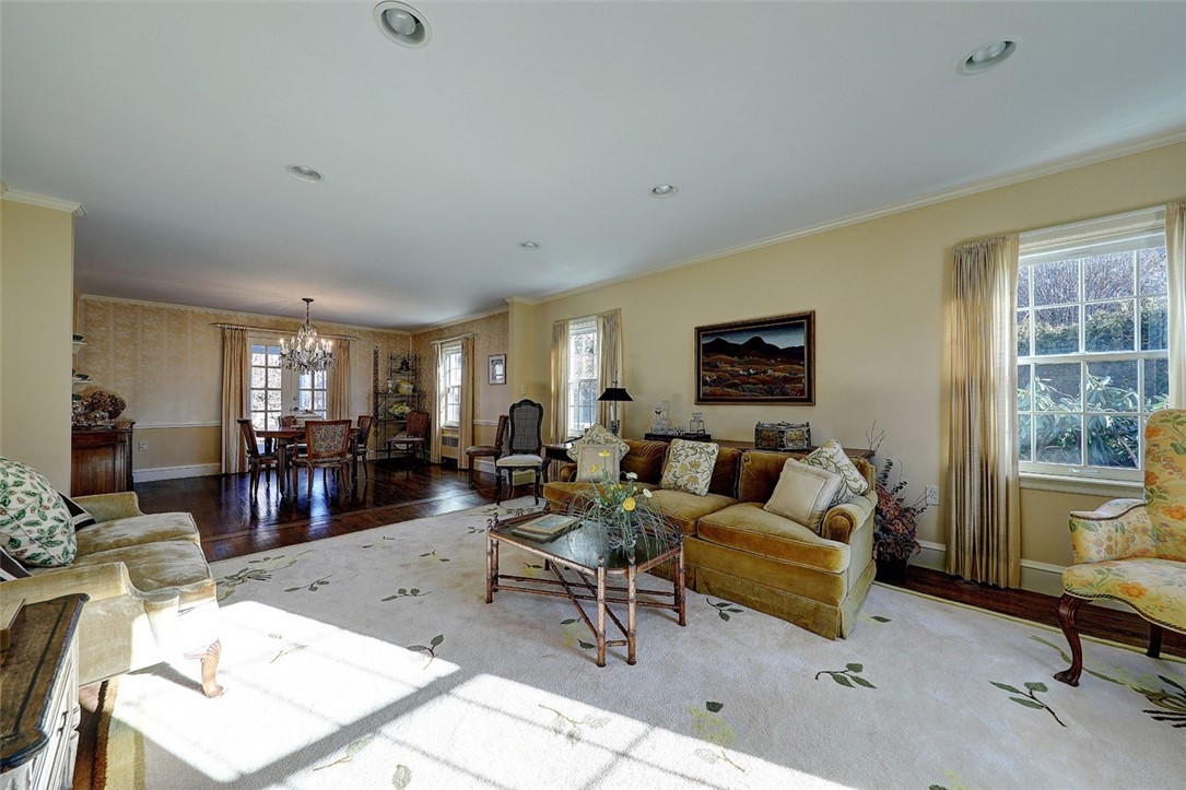 14 Westford Road Providence, RI 02906 - Photo 8 of 50 Gallery Image 8