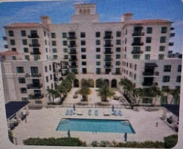 $775,000 | 1300 East Ponce De Leon Boulevard, Unit 514, Coral Gables, FL 33134