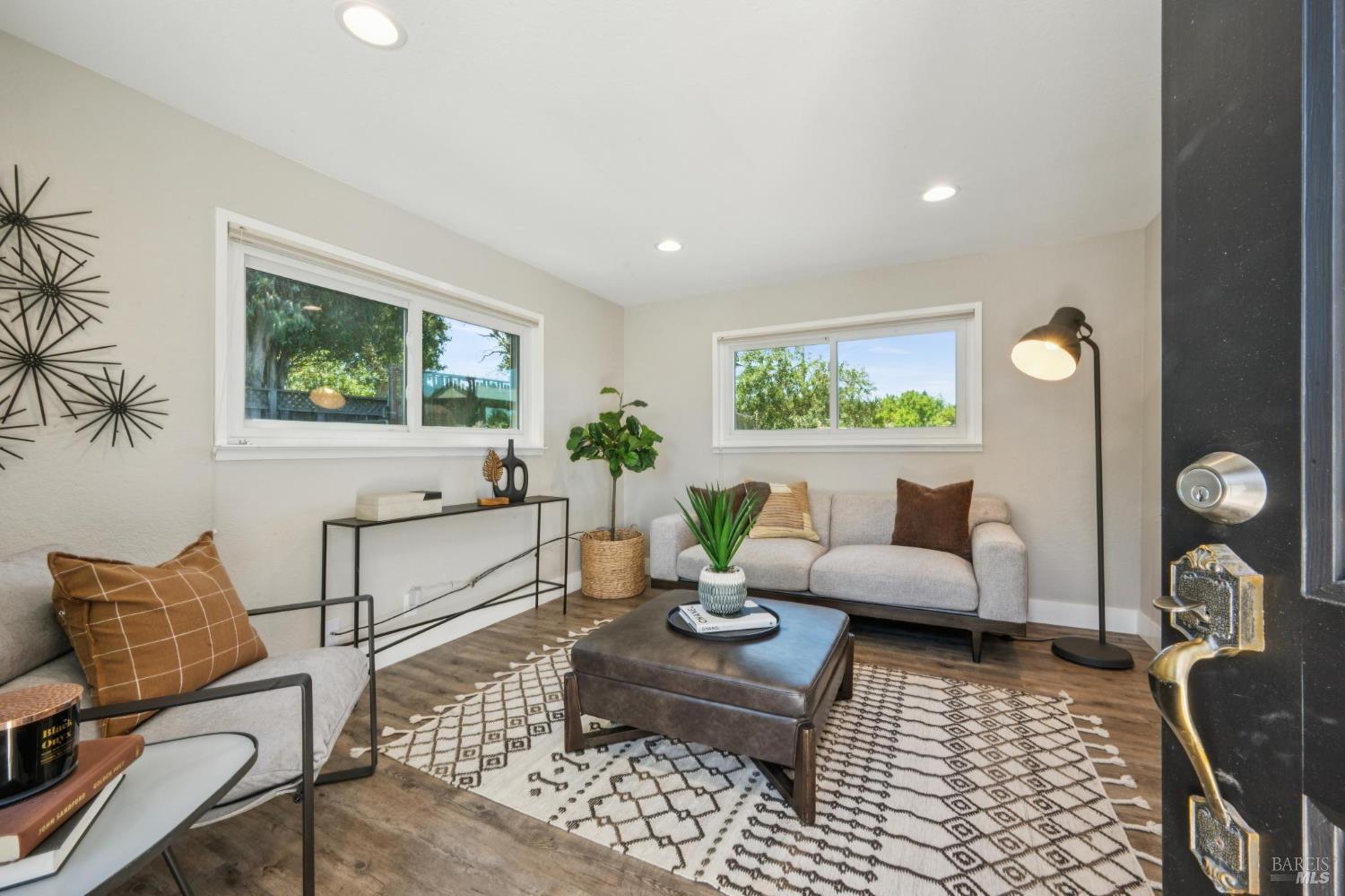 5370 Daywalt Lane Sebastopol, CA 95472 - Photo 6 of 69