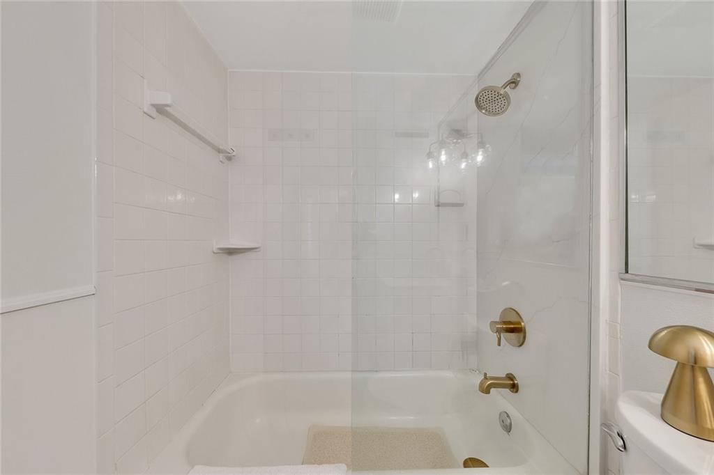 111 Robinhood Drive Woodstock, GA 30188 - Photo 16 of 29