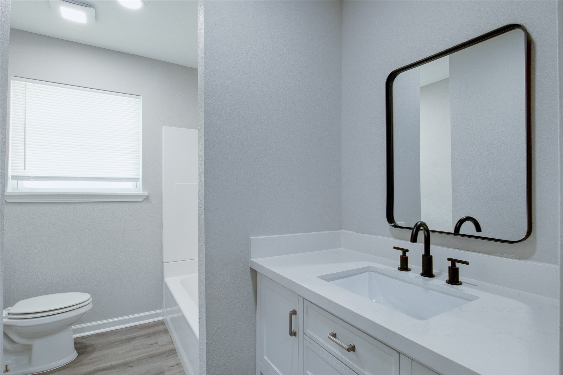 8406 Beechaven Road La Porte, TX 77571 - Photo 12 of 27 secondary restroom