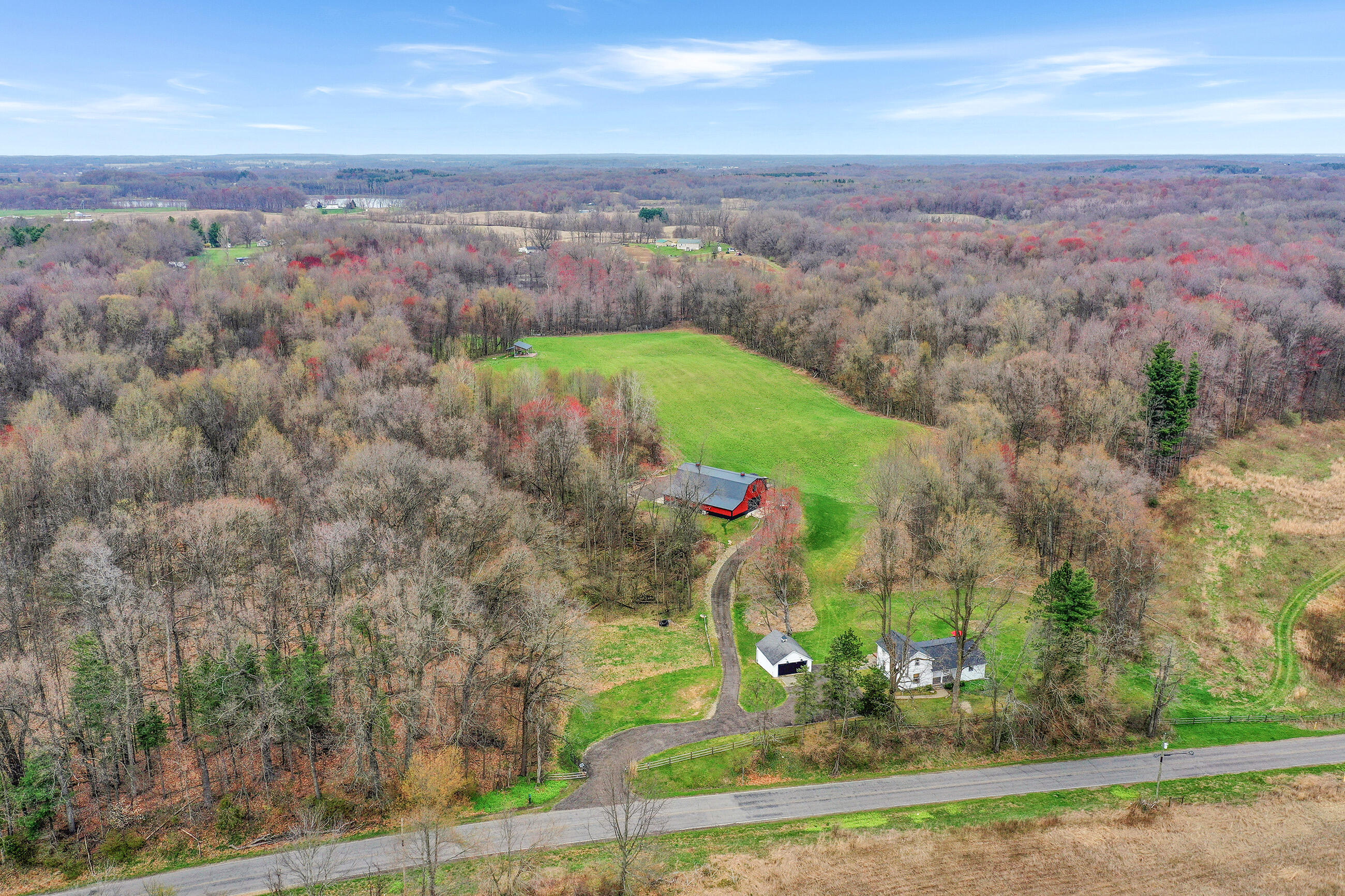 10888 Hoffman Road Marcellus, MI 49067 - Photo 13 of 48 1745093136000