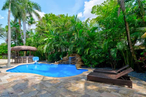 $3,400,000 | 2719 Northeast 19th Street, Fort Lauderdale, FL 33305