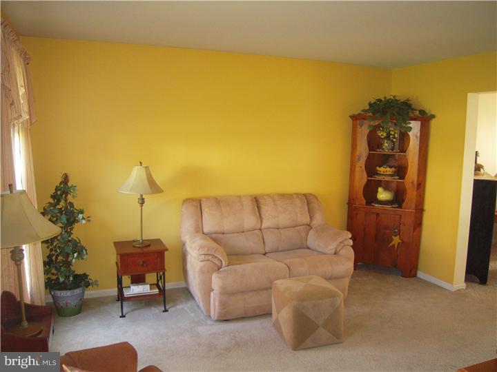 1112 Pepper Ridge Drive Reading, PA 19606 - Photo 8 of 18 Gallery Image 8