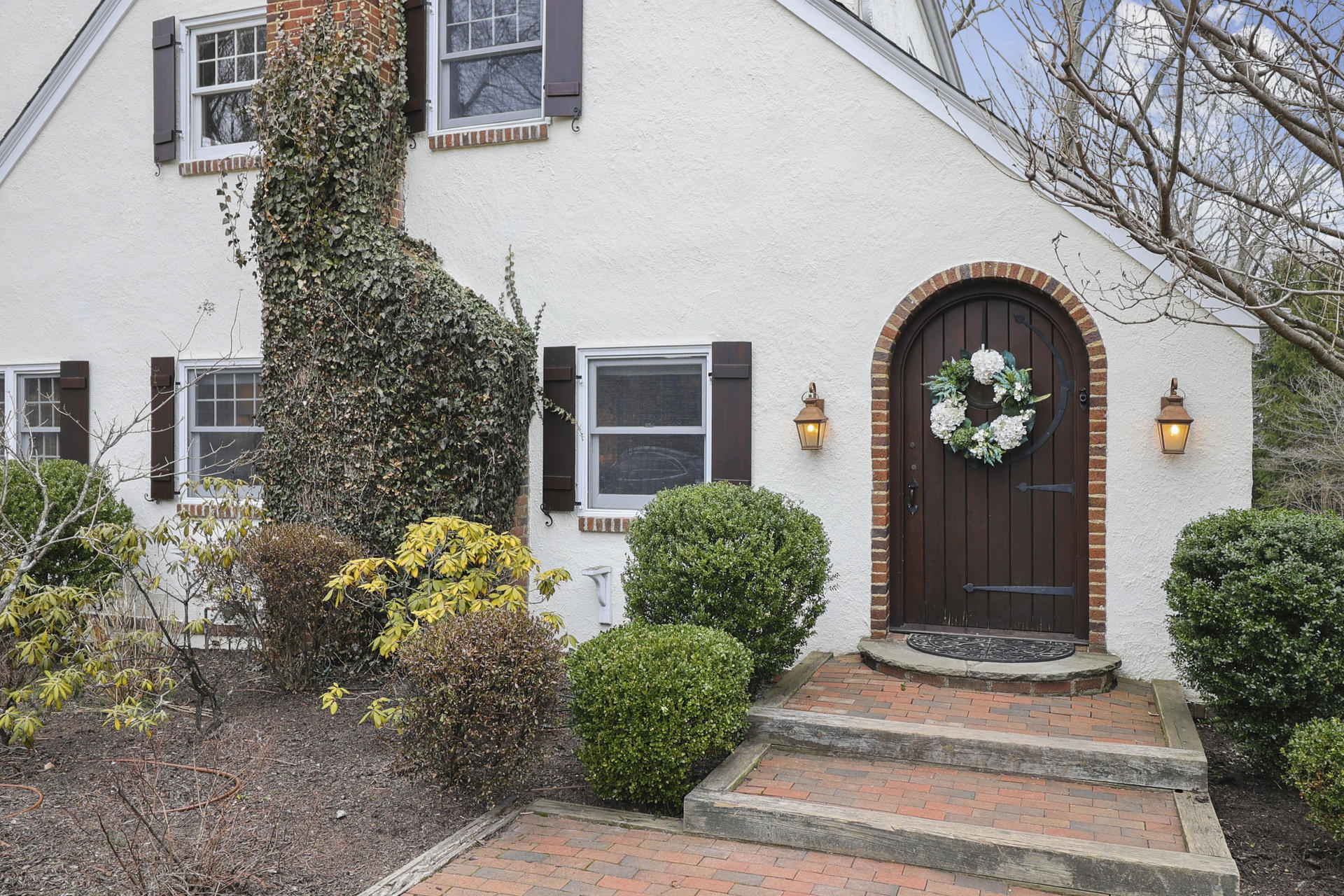 22 Birch Road Darien, CT 06820 - Photo 3 of 40 a front view of a house