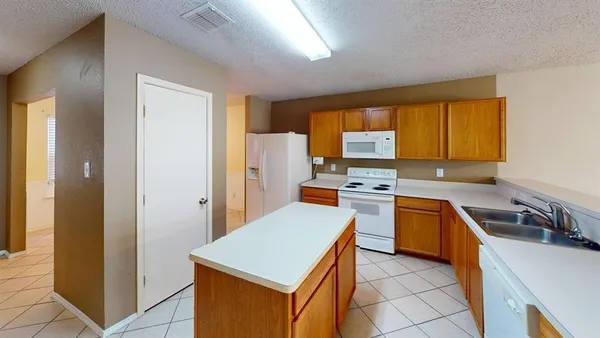 $1,800 | 1601 Black Oak Court, Anna, TX 75409
