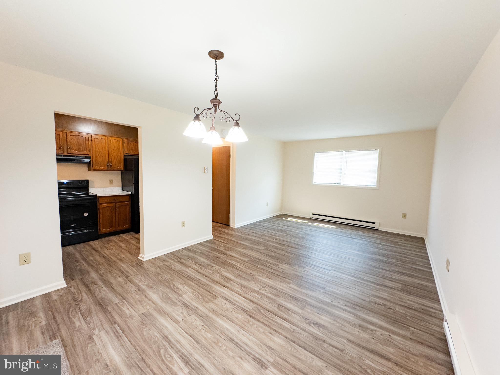 664 South Cedar Street Lititz, PA 17543 - Photo 7 of 15