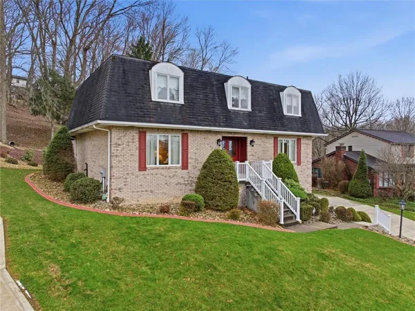 $370,000 | 916 Burning Tree Court, Elizabeth Township, PA 15135