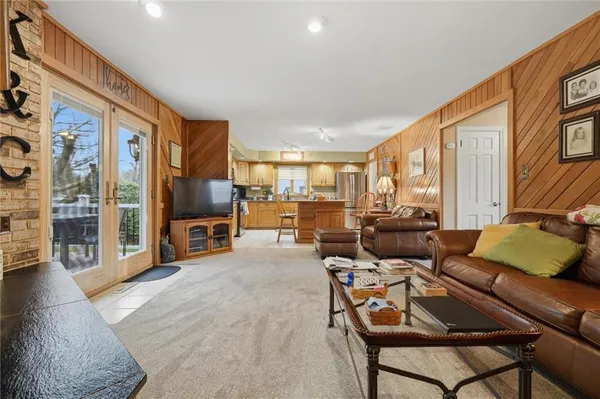 $370,000 | 916 Burning Tree Court, Elizabeth Township, PA 15135