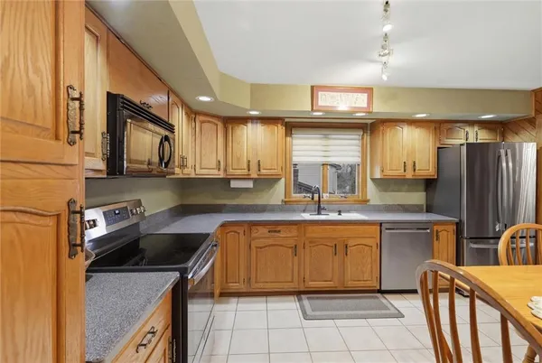 $370,000 | 916 Burning Tree Court, Elizabeth Township, PA 15135