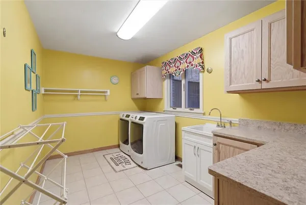 $370,000 | 916 Burning Tree Court, Elizabeth Township, PA 15135