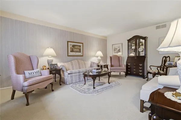 $370,000 | 916 Burning Tree Court, Elizabeth Township, PA 15135
