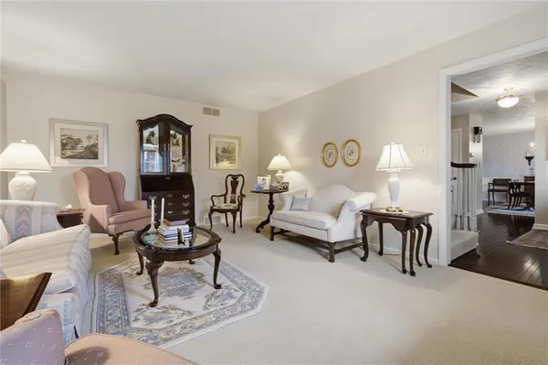 $370,000 | 916 Burning Tree Court, Elizabeth Township, PA 15135