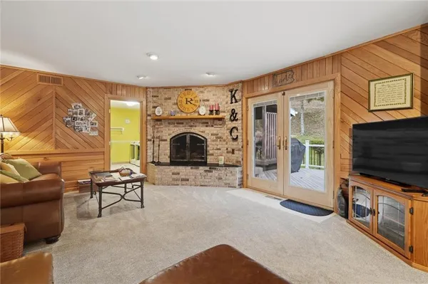 $370,000 | 916 Burning Tree Court, Elizabeth Township, PA 15135