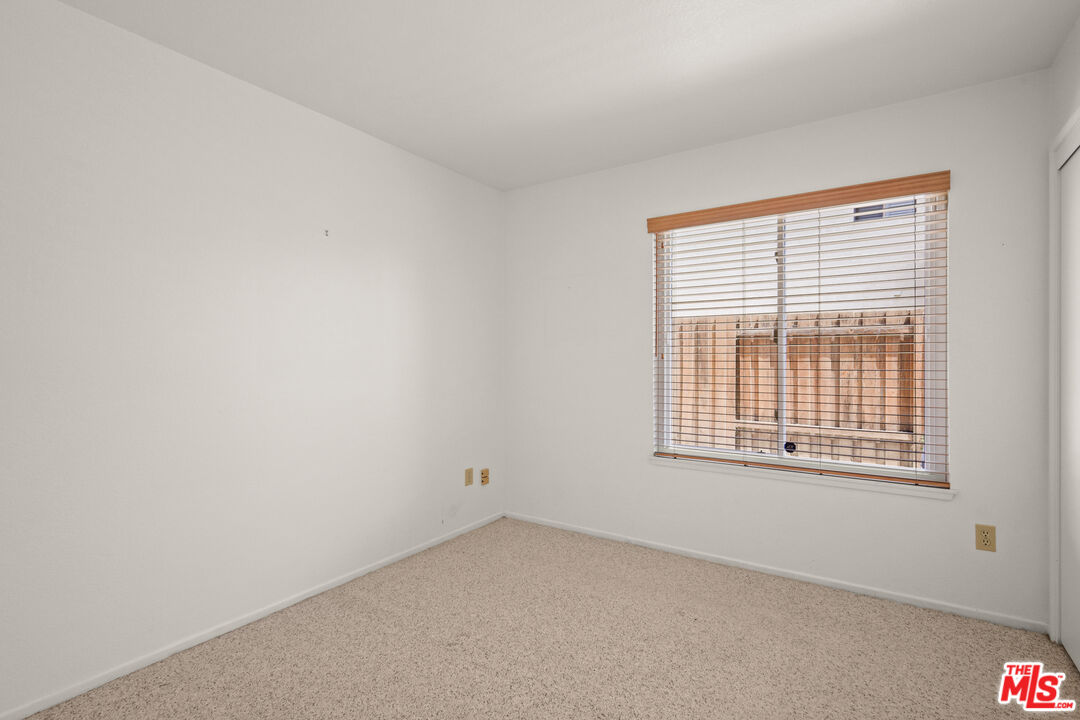 2601 Lilac Walk Oxnard, CA 93030 - Photo 27 of 35 Gallery Image 27