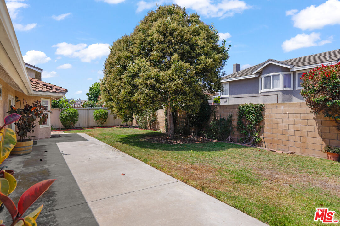 2601 Lilac Walk Oxnard, CA 93030 - Photo 33 of 35 Gallery Image 33