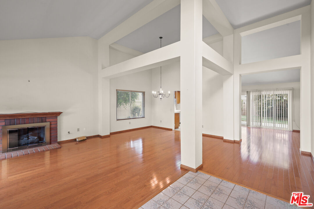 2601 Lilac Walk Oxnard, CA 93030 - Photo 5 of 35 Gallery Image 5