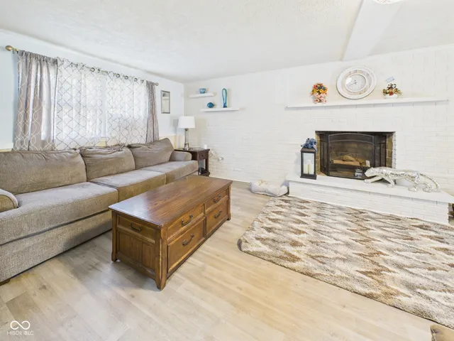 $224,900 | 6180 Akron Drive, Alexandria, IN 46001