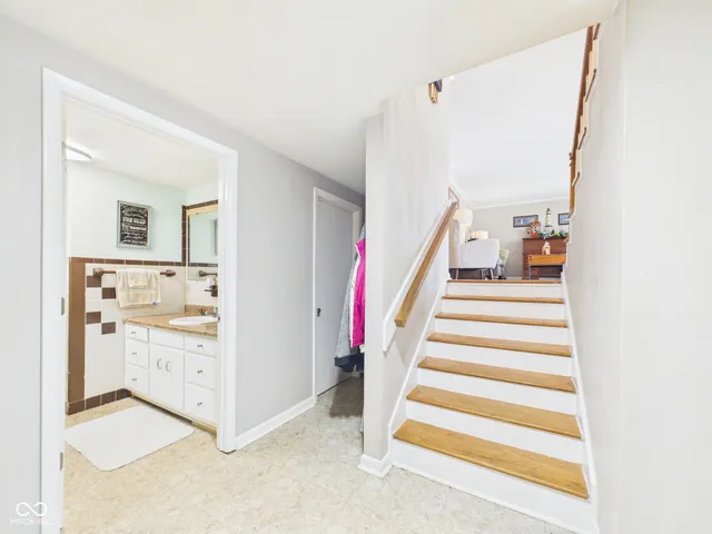 $224,900 | 6180 Akron Drive, Alexandria, IN 46001