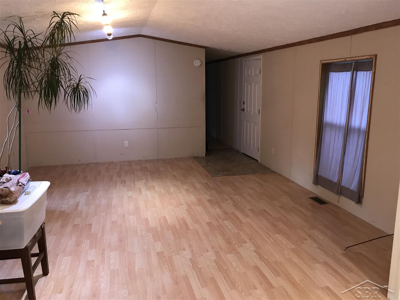 441 North 9 Mile Road Midland, MI 48640 - Photo 3 of 20 31358927-2.JPG