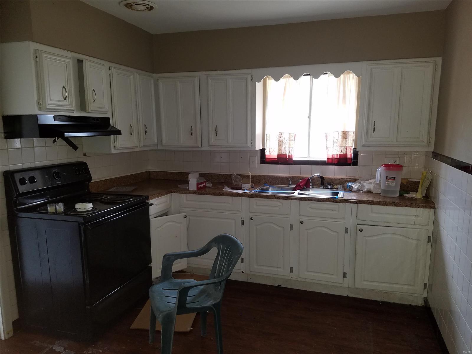 1026 Coal Bank Road St. Louis, MO 63138 - Photo 6 of 9 Gallery Image 6