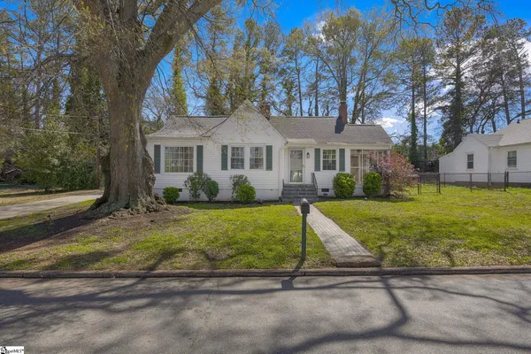 $324,900 | 310 Moultrie Square, Anderson, SC 29621